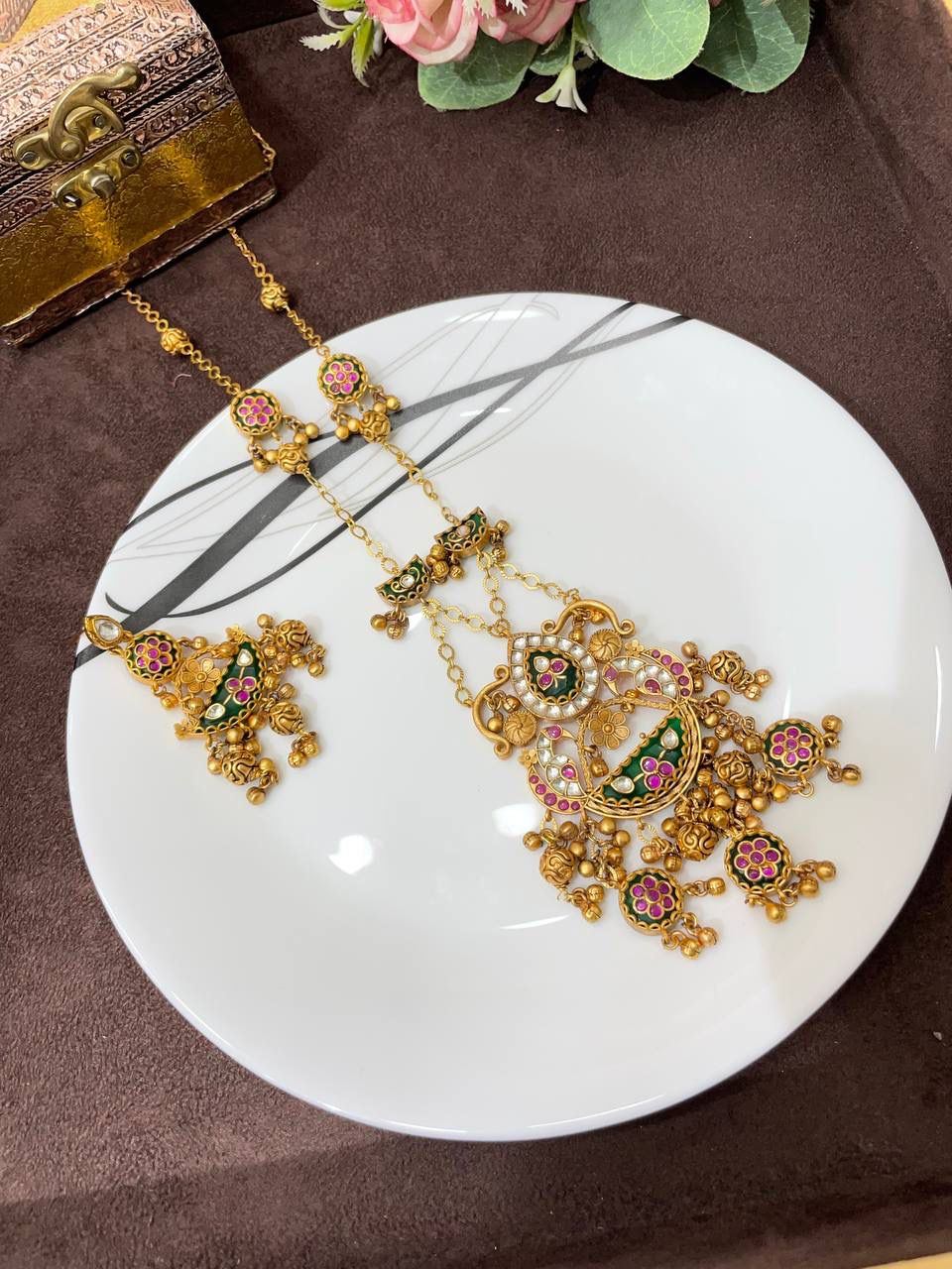 Shine Bright, Dance Light. Elegant Jewellery for Every Festive Moment